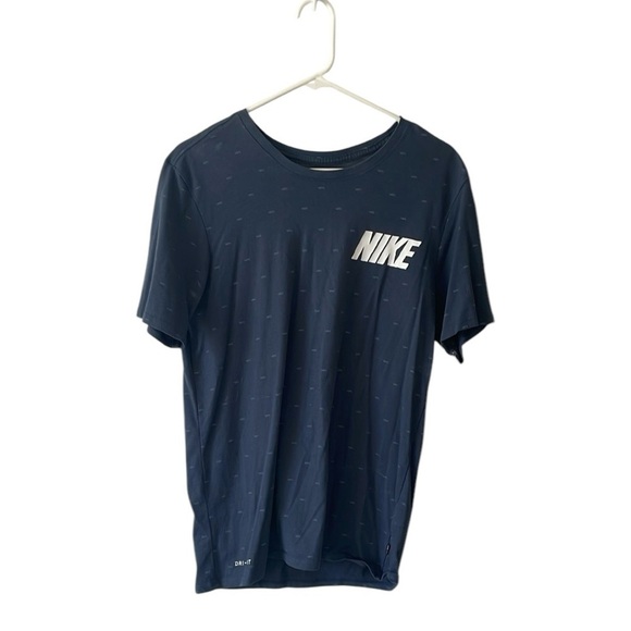 Nike Dri-Fit Size Medium Navy Blue T-Shirt - Picture 2 of 7